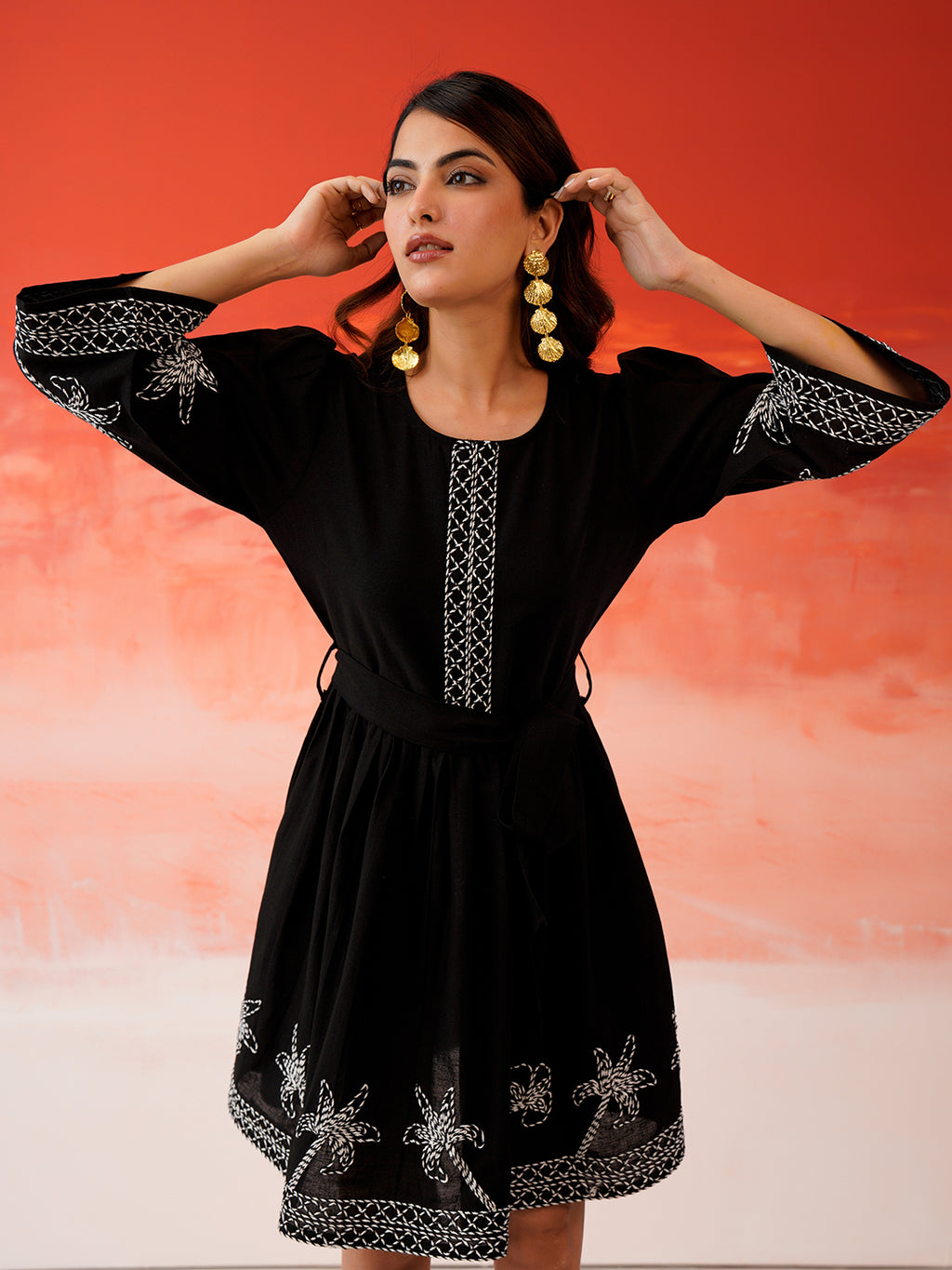 Zummer Embroidered Cotton Above-Knee Dress with Belt – Black, Charcoal & White