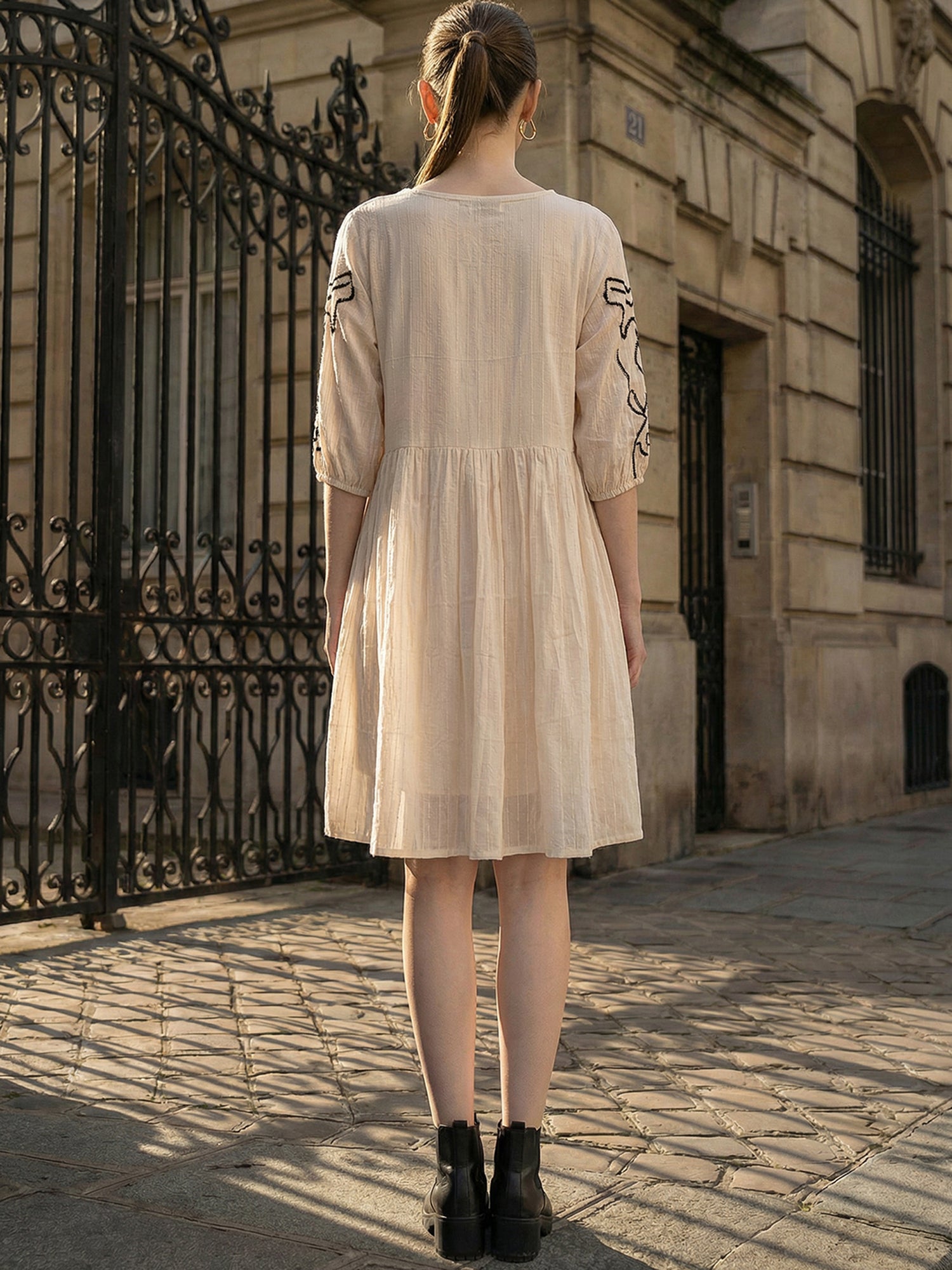 Zummer Off-White Embroidered Puff Sleeve Cotton Short Dress