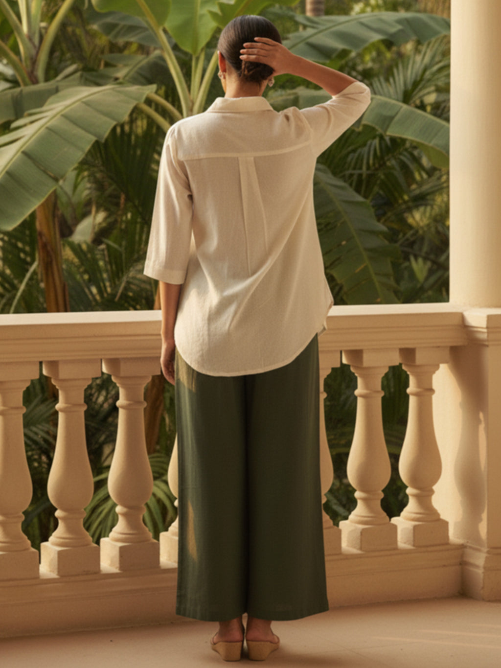 Zummer Women Off White Embroidered Cotton Co-Ord Set