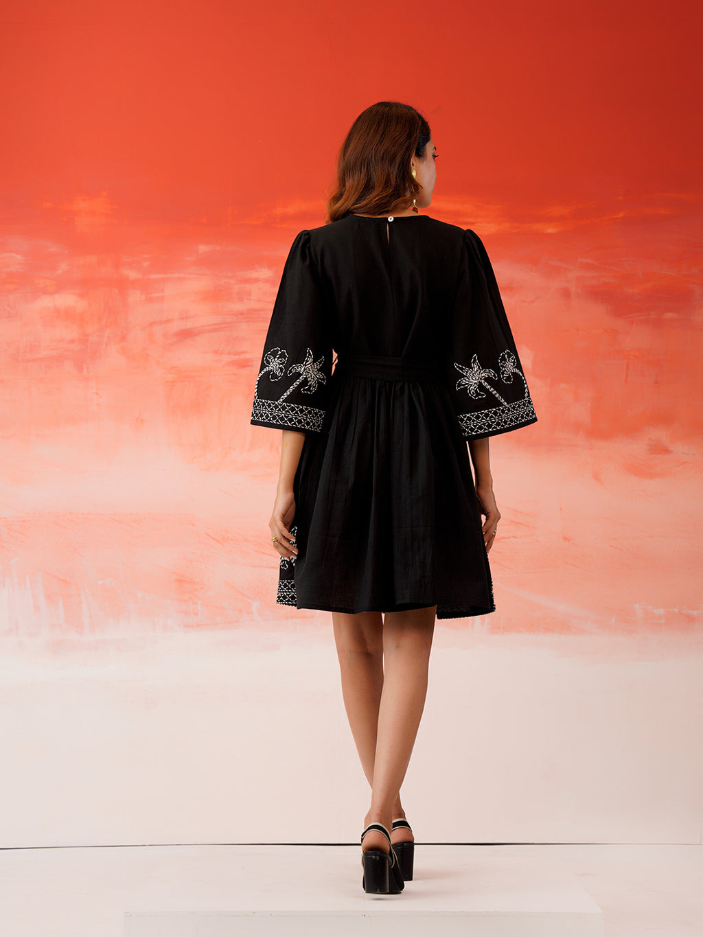 Zummer Embroidered Cotton Above-Knee Dress with Belt – Black, Charcoal & White