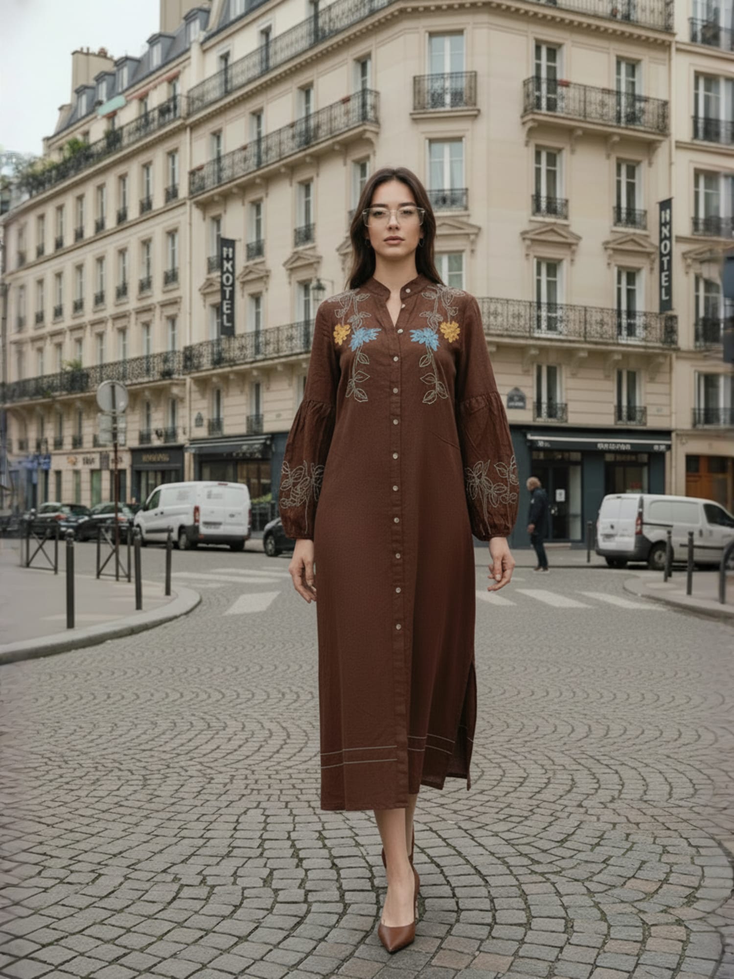 Zummer Embroidered midi Dress