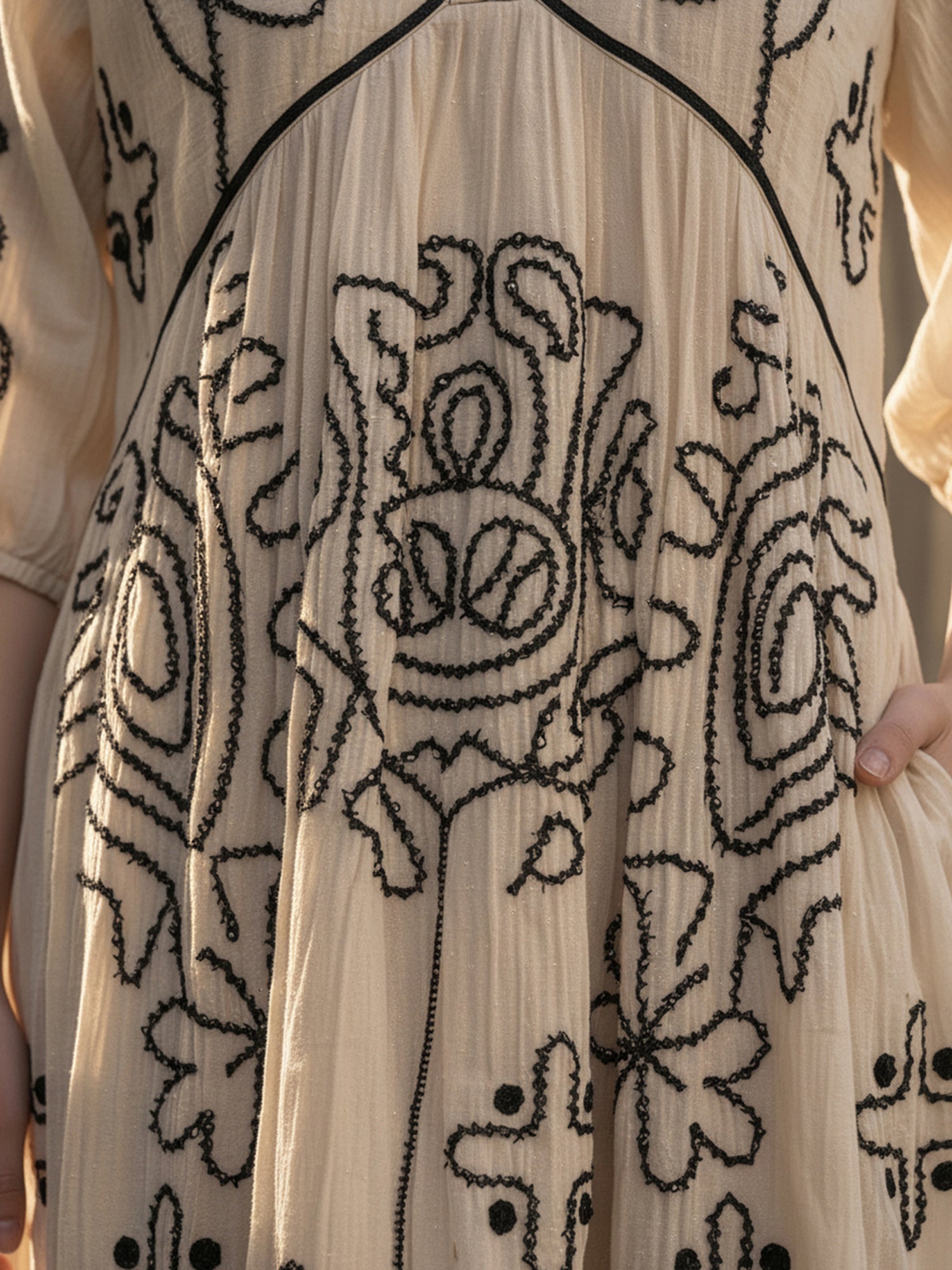 Zummer Off-White Embroidered Puff Sleeve Cotton Short Dress