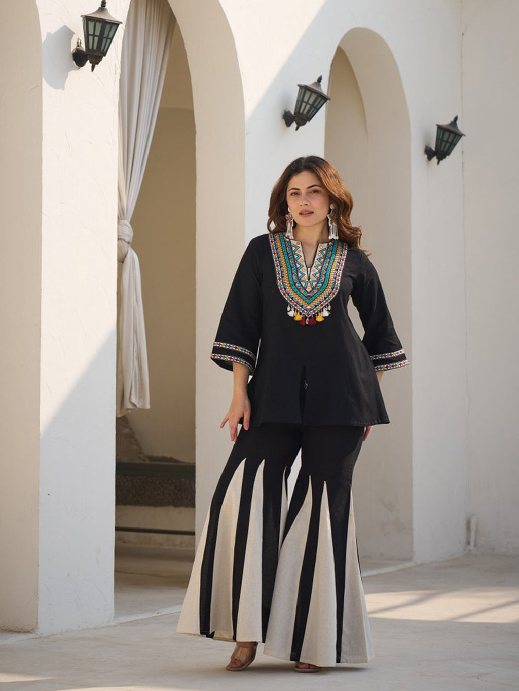 Zummer Women Black Embroidered Cotton Co-Ord Set