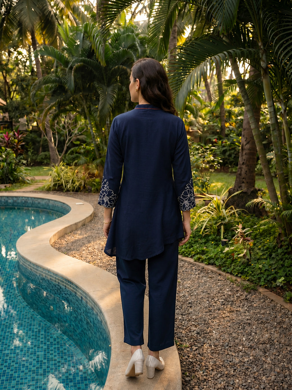 Zummer Women Navy Blue & Off White Embroidered Cotton Co-Ord Set