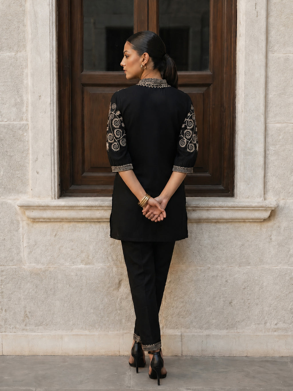 Zummer Women Black Embroidered Pure Cotton Co-Ord Set