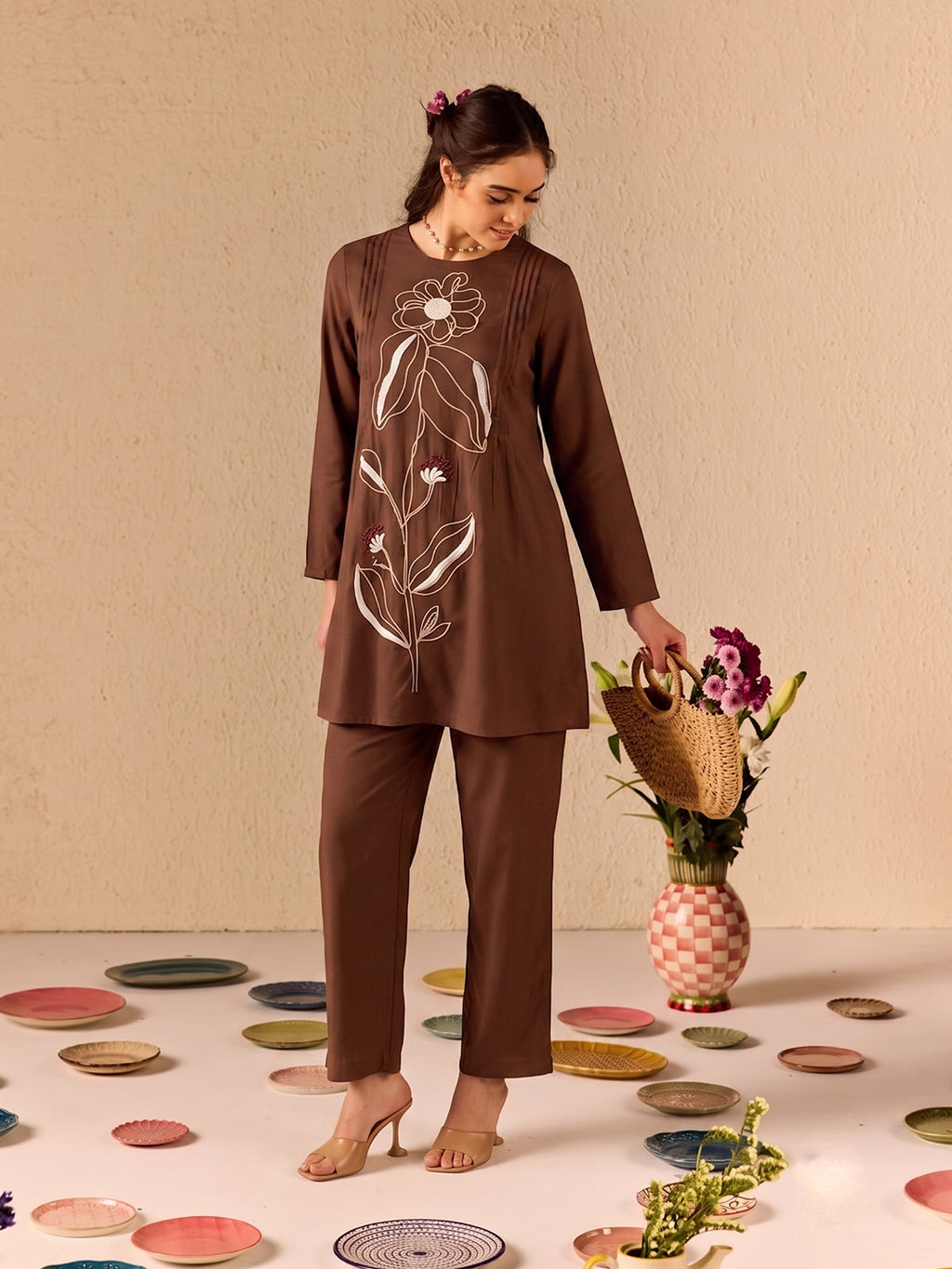 Zummer Embroidered Co-Ord Set – Cotton Tunic &amp; Trouser Set (Brown)