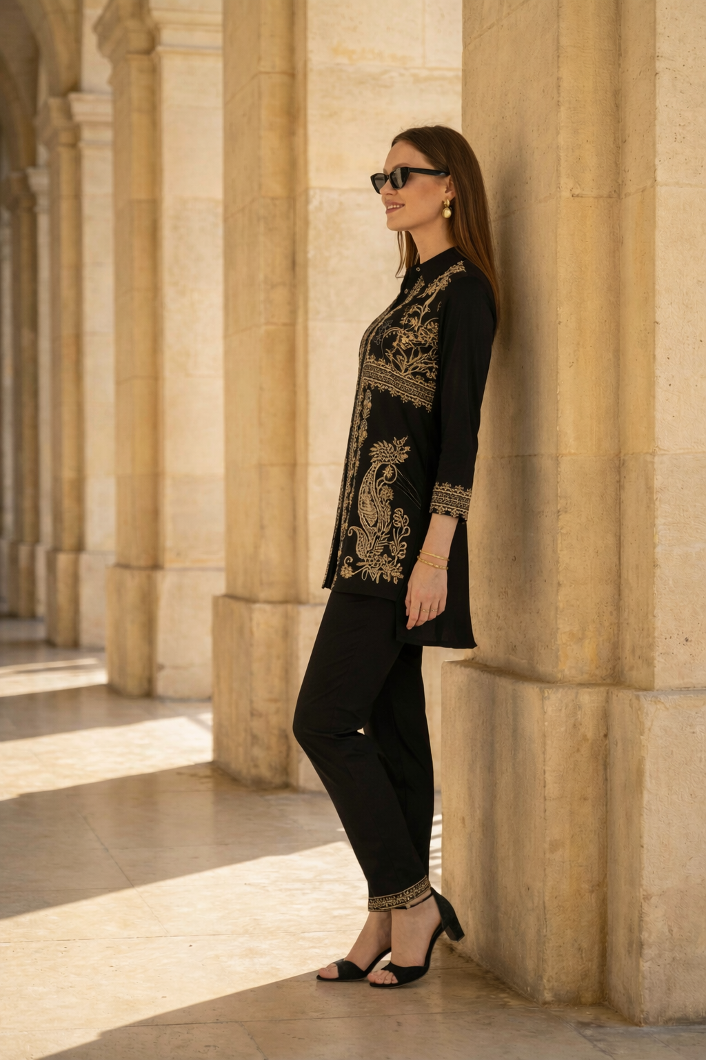 Zummer Women Black Embroidered Rayon Co-Ord Set