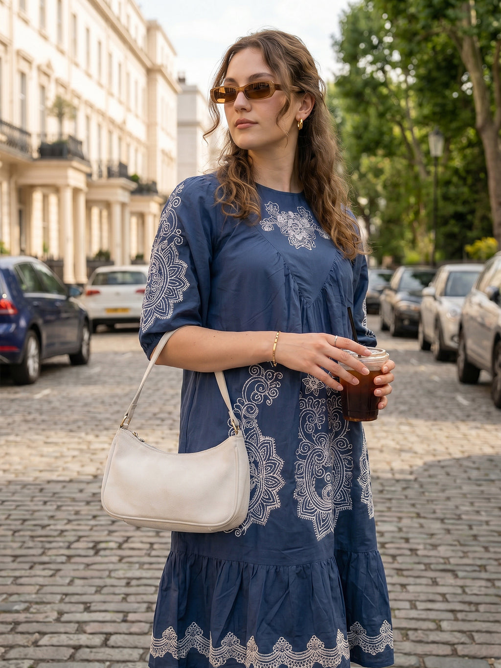 Zummer Women Blue Embroidered Cotton