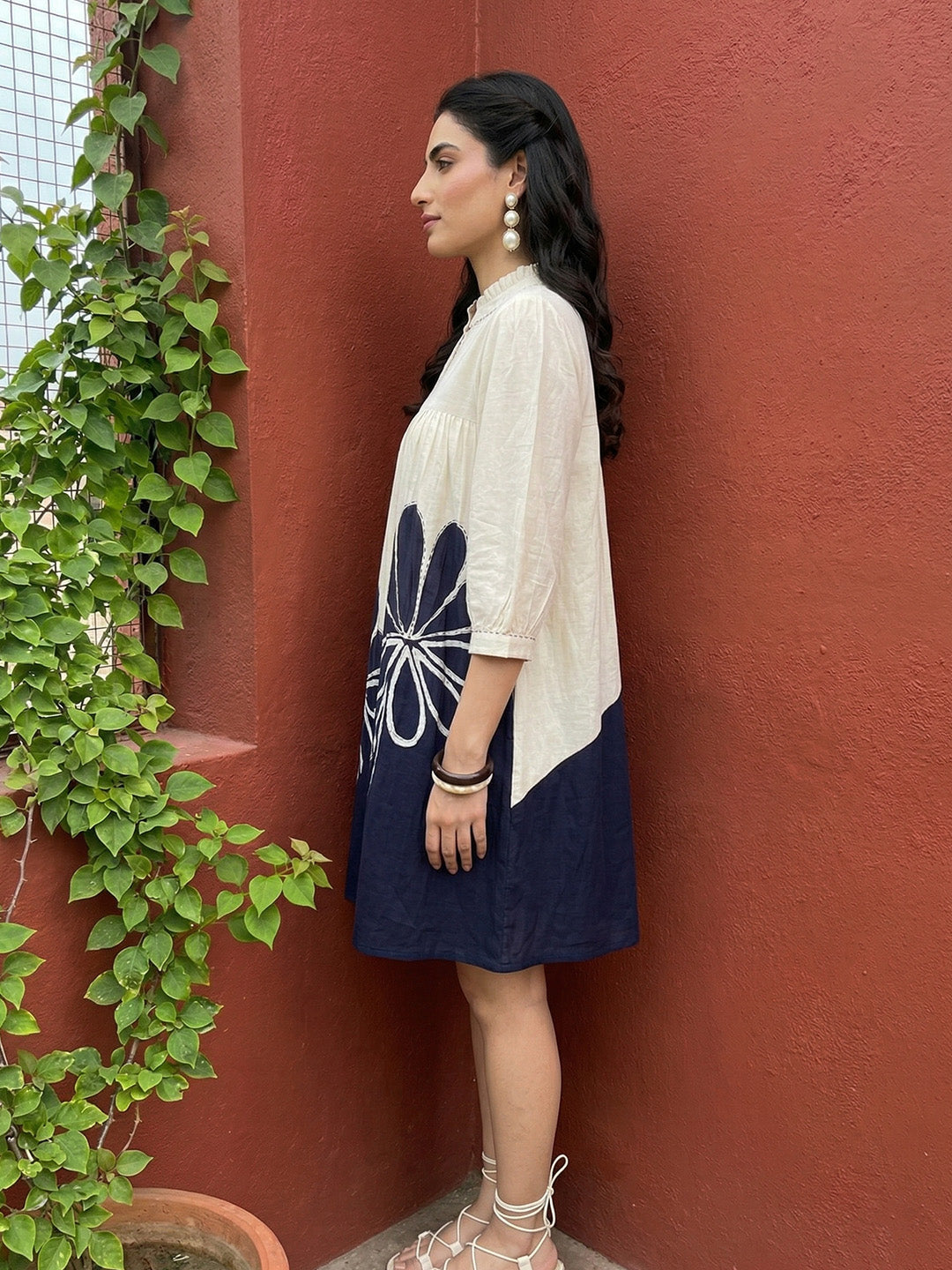 Zummer Hand Painted Above Knee Dress – Off White Empire Fit