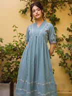Zummer Women Sea Green Embroidered Cotton Midi Dress