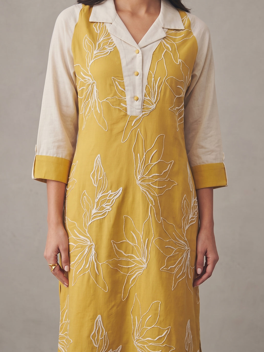 Zummer Embellished Shift Dress – Yellow
