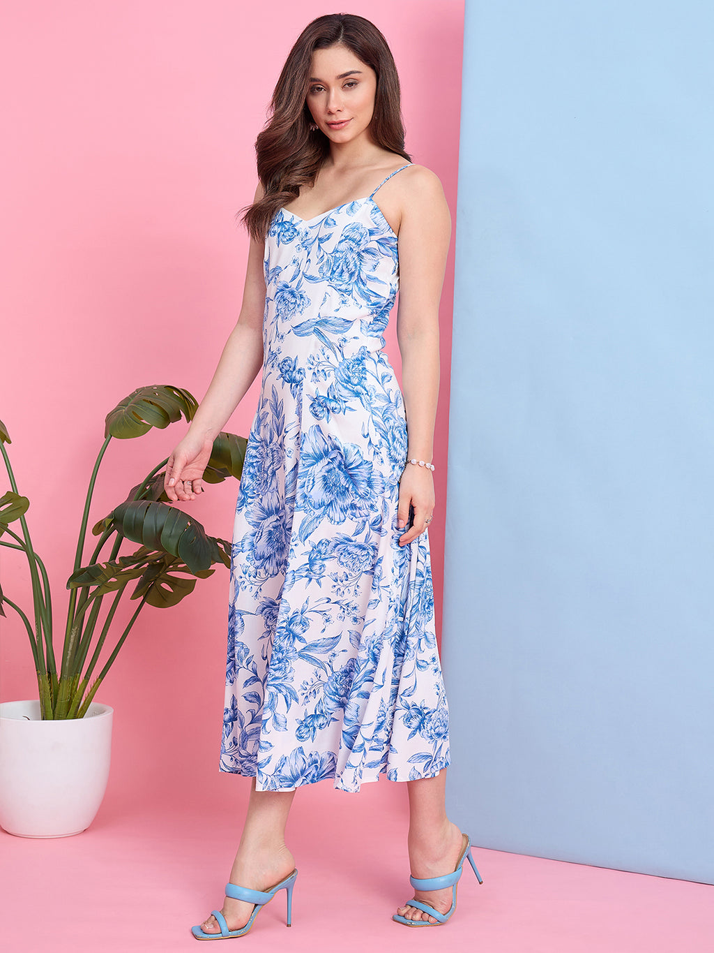 Zummer Blue & White Printed Midi Dress