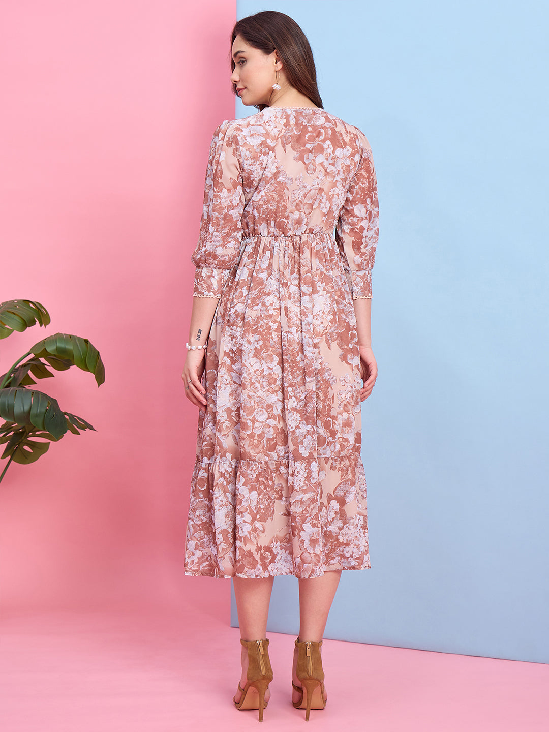 Zummer Beige & Brown Floral Printed Midi Dress