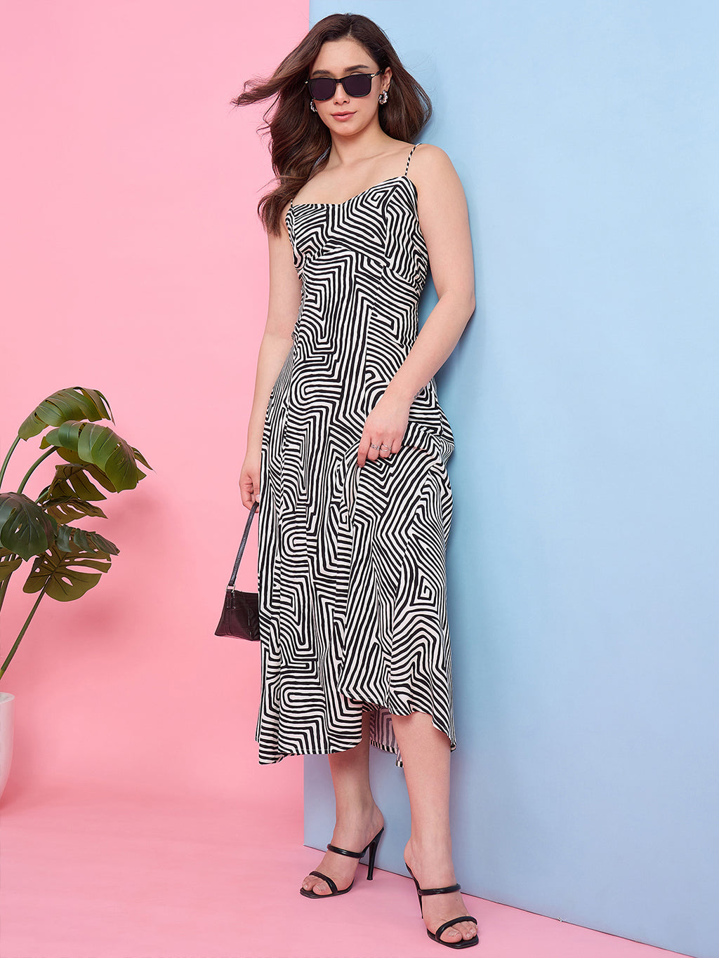 Zummer White & Black Printed Midi Dress