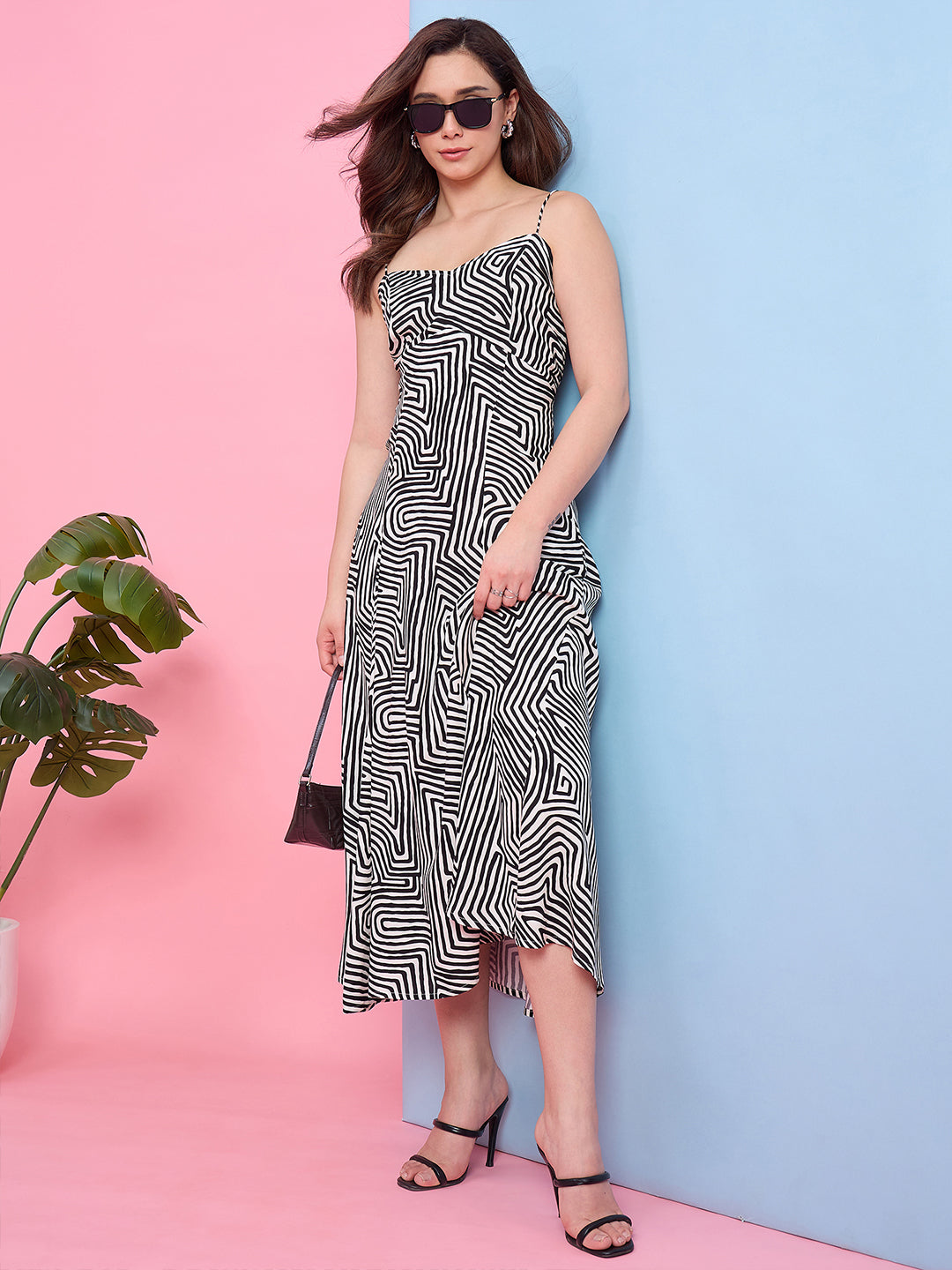 Zummer White & Black Printed Midi Dress