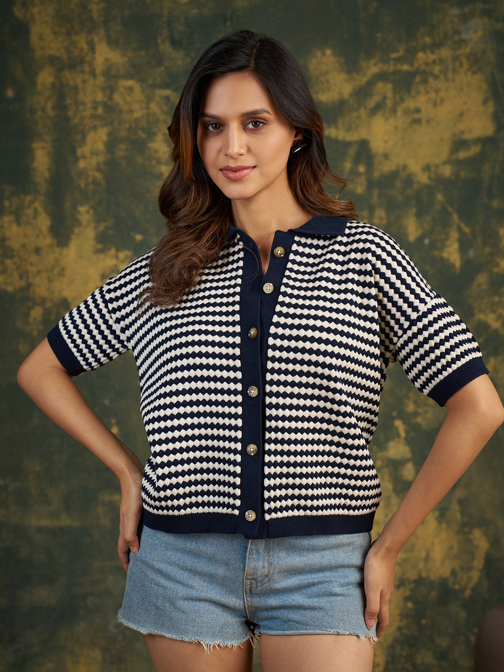 Zummer Women Navy Blue Seamless Knitted Shirt