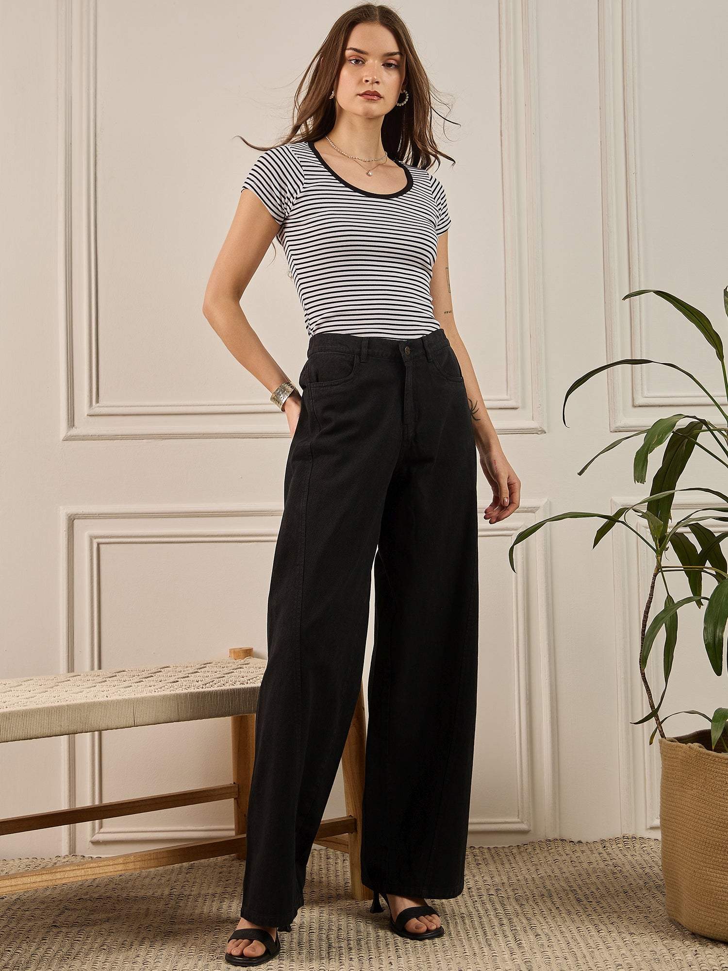Black & White Striped Rib Short Sleeves Top