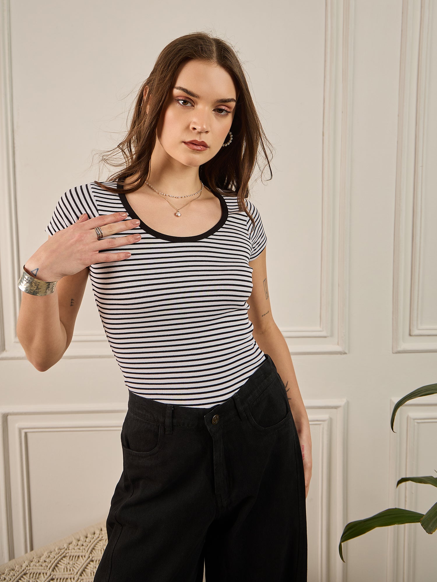 Black & White Striped Rib Short Sleeves Top