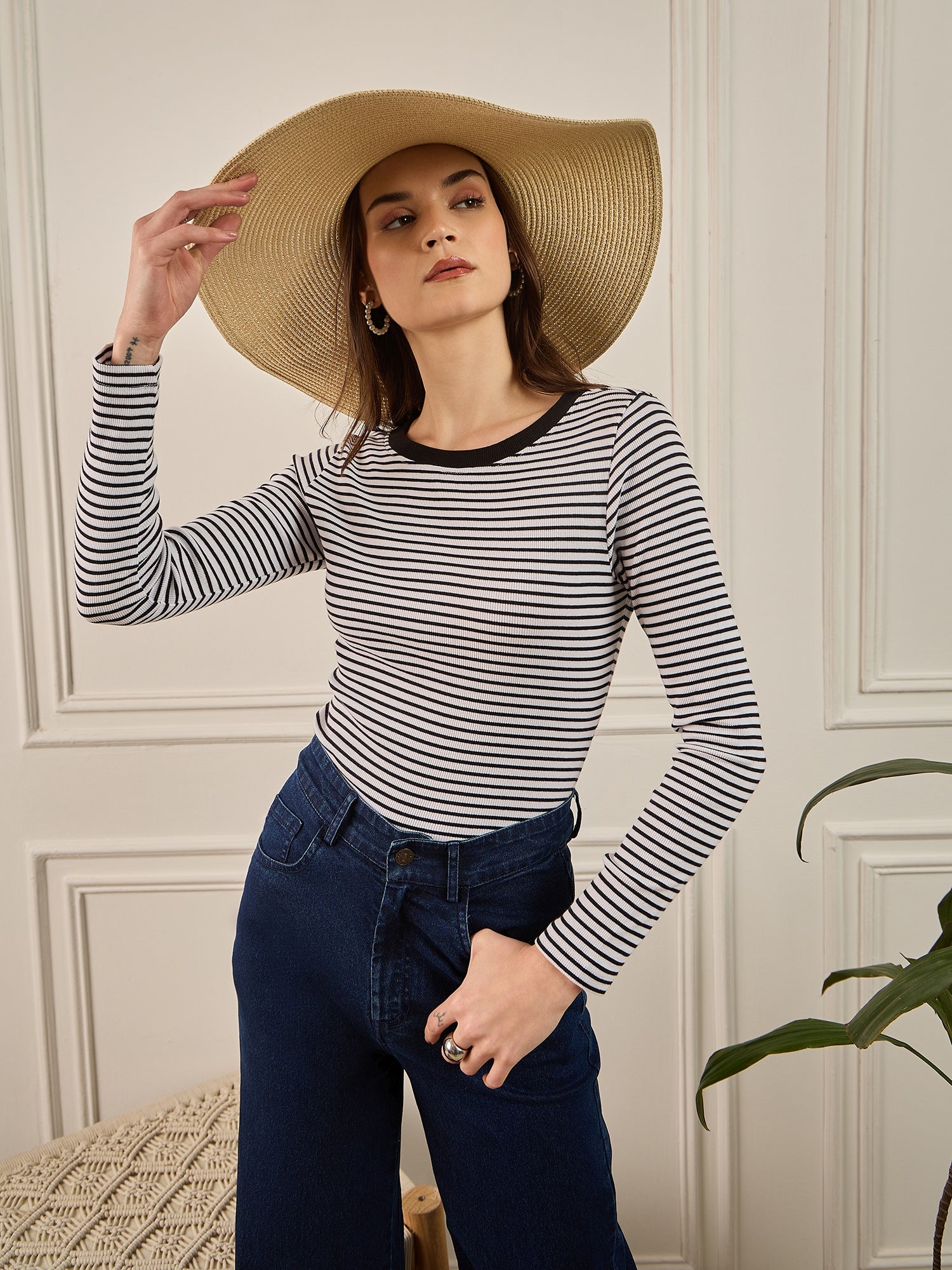 Black & White Striped Rib Full Sleeves Top